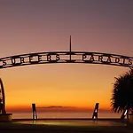 Sea View Hotel Room Heart Of Surfers Paradise