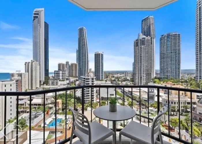 Sea View Hotel Room Heart Of Surfers Paradise