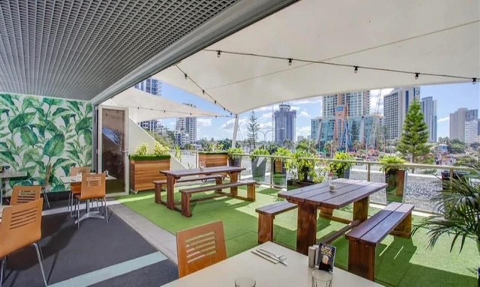 Sea View Heart Of Surfers Paradise