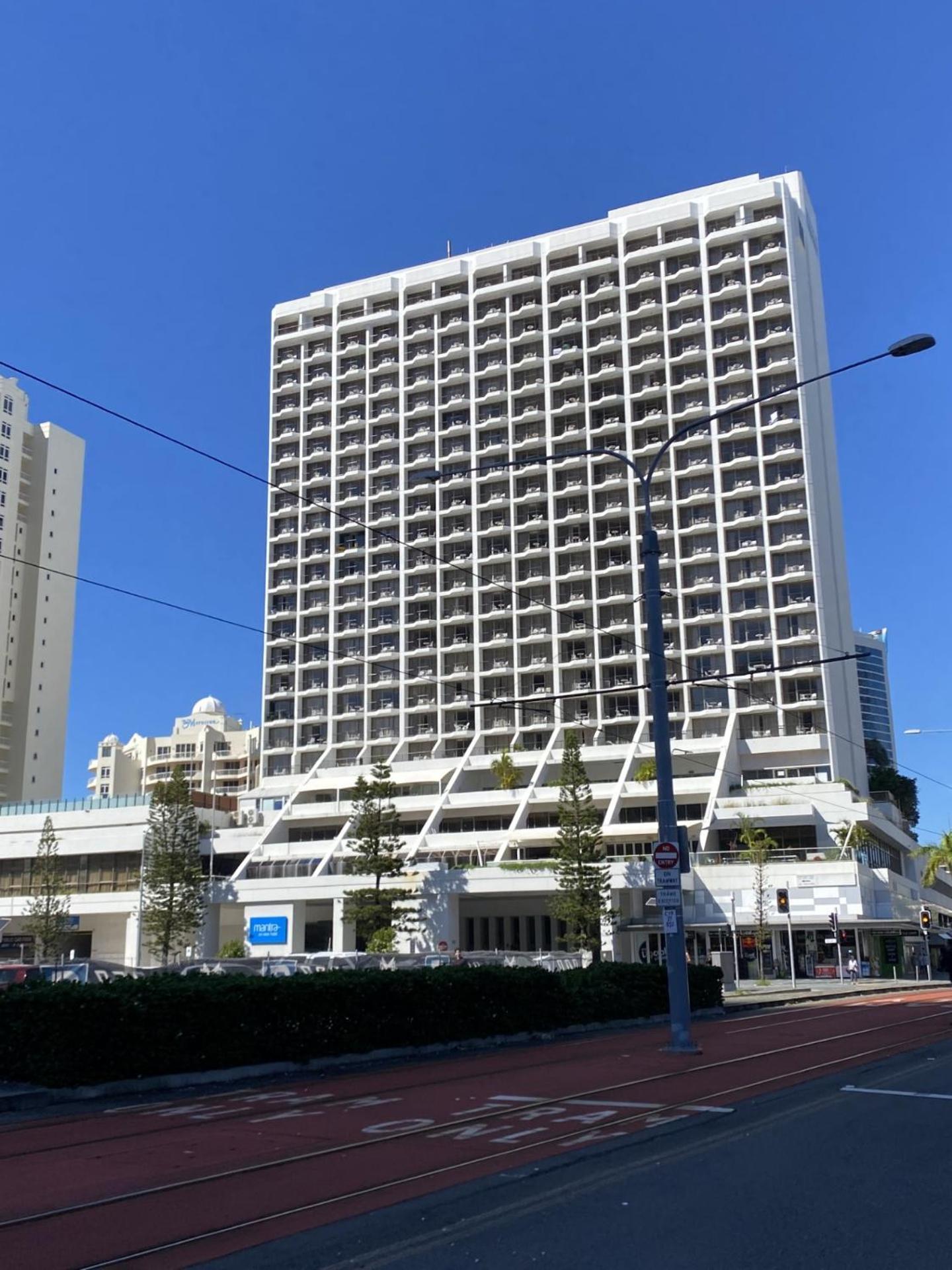 Sea View Heart Of Surfers Paradise Hotel 4*