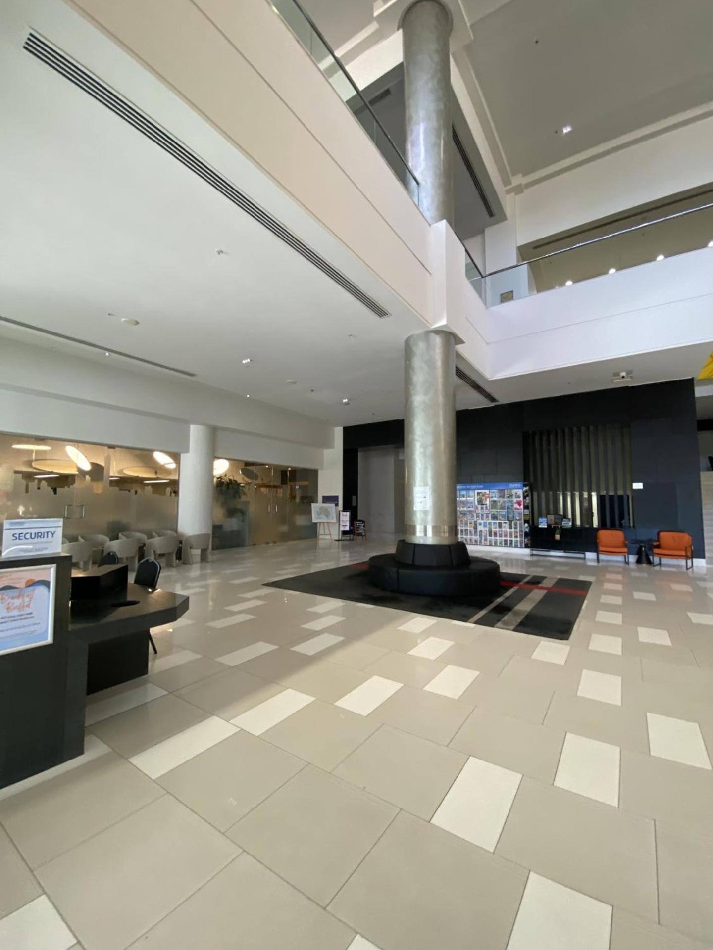 Sea View Heart Of Surfers Paradise Hotel 4*